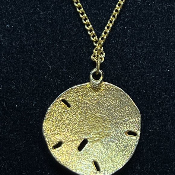 Gold Tone Curb Chain Necklace With Sand Dollar Pendant (4156) - Picture 3 of 6